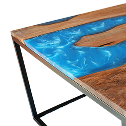 Puno drvo sa epoxy smolom